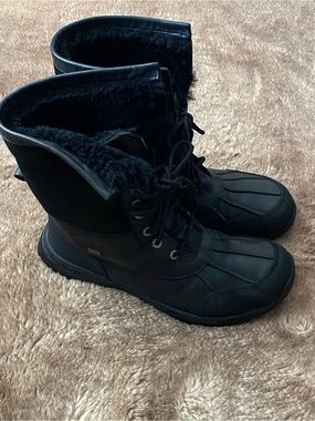 UGG Black Waterproof Lace-Up Snow Boots for Men
